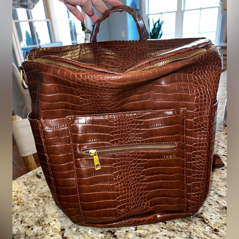 Fawn Design Croc original backpack pecan